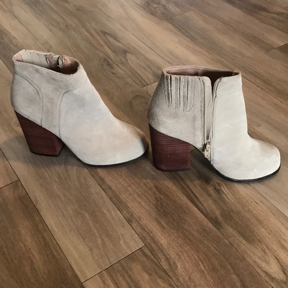 Jeffrey Campbell - Picture 2 of 6